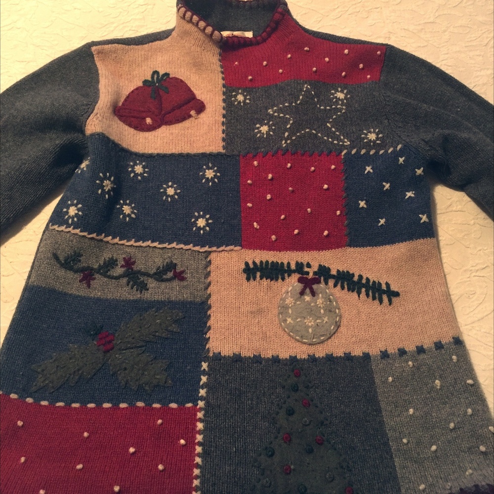 Talbots 100% Lamb wool Christmas Scenes Sweeter